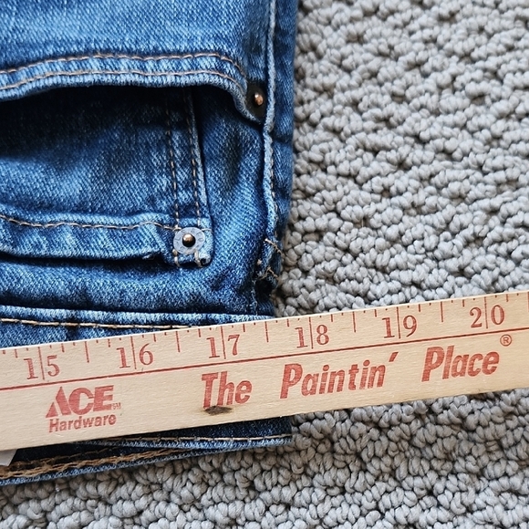 Lev'is Men's Boot Cut Denim Jean Size 34X30. 5 Pocket Classic Wash. - Picture 5 of 9